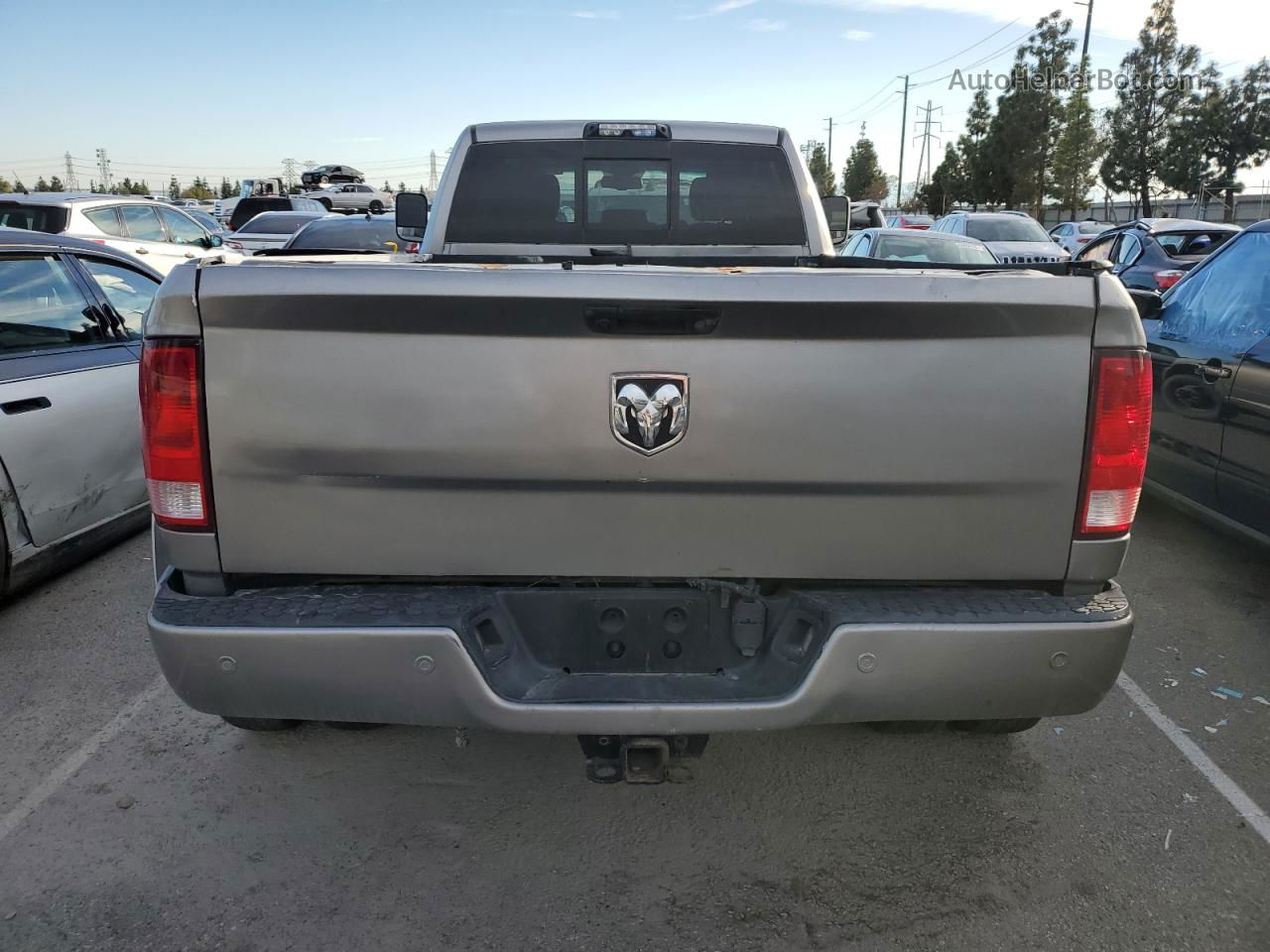 2018 Ram 3500 Slt Silver vin: 3C63RRHL0JG352697