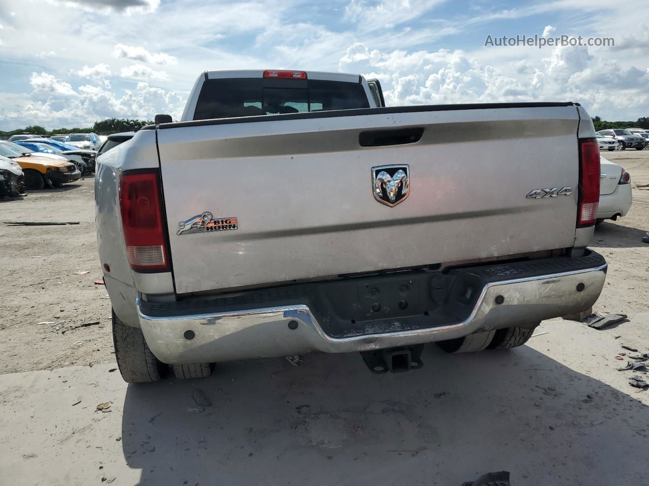 2018 Ram 3500 Slt Silver vin: 3C63RRHL5JG103652