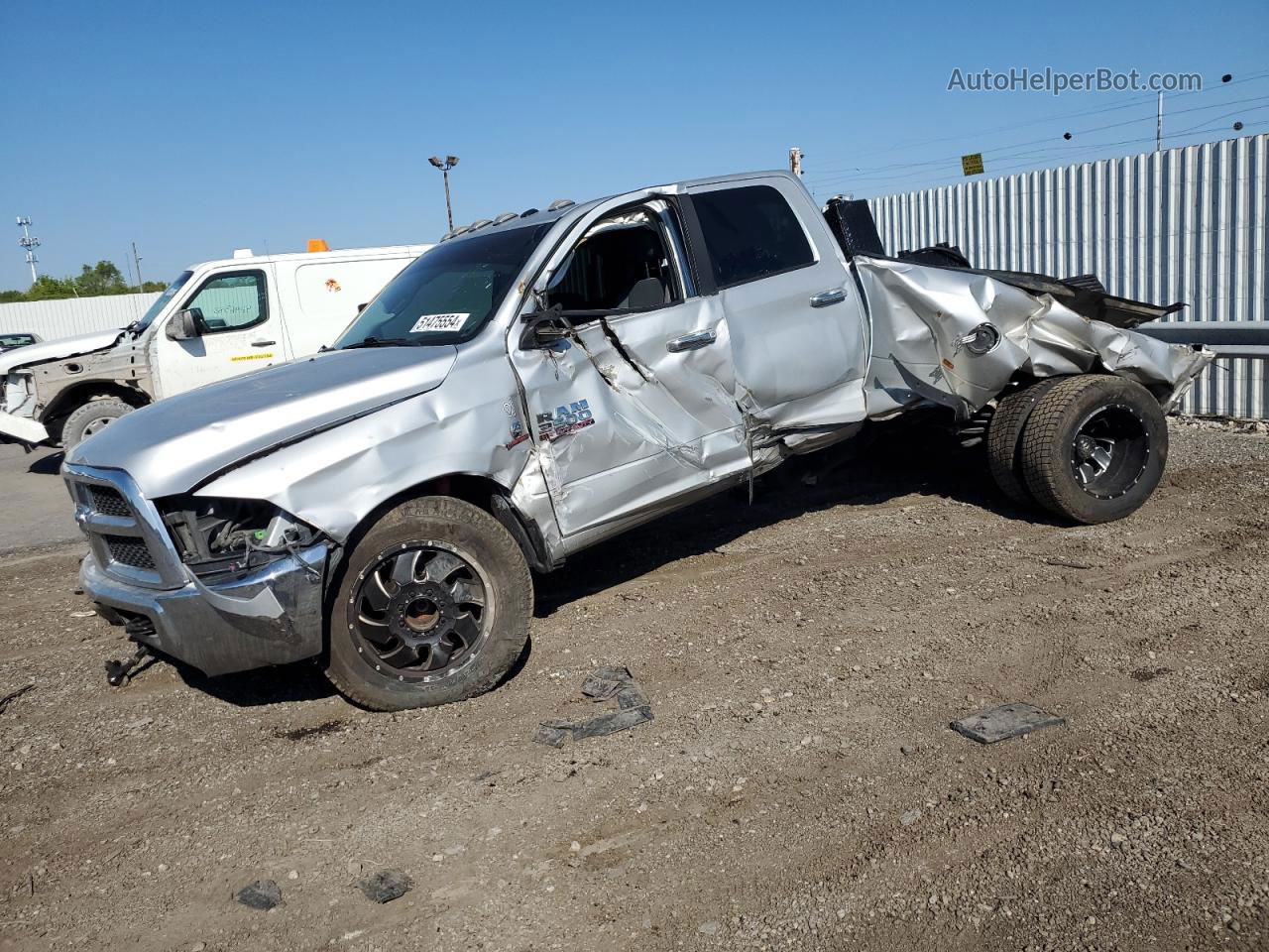 2018 Ram 3500 Slt Silver vin: 3C63RRHLXJG401033