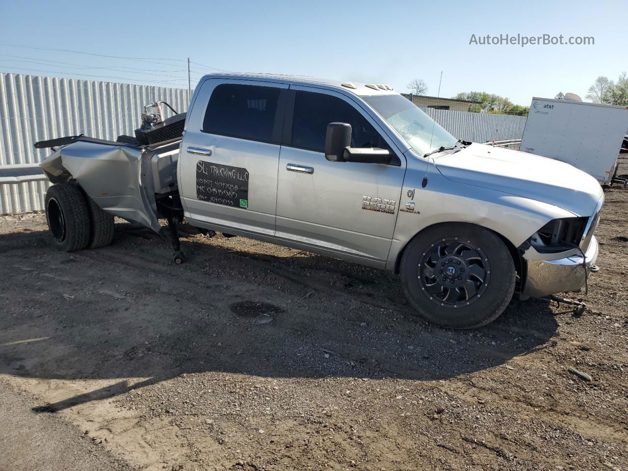 2018 Ram 3500 Slt Silver vin: 3C63RRHLXJG401033