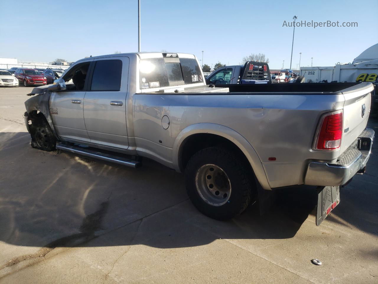 2018 Ram 3500 Laramie White vin: 3C63RRJL3JG221077