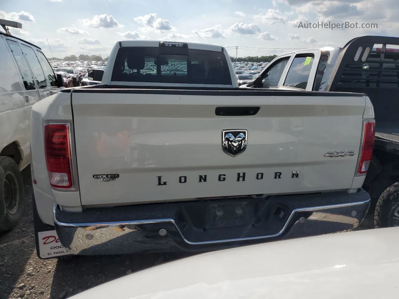 2018 Ram 3500 Longhorn Белый vin: 3C63RRKL6JG159379