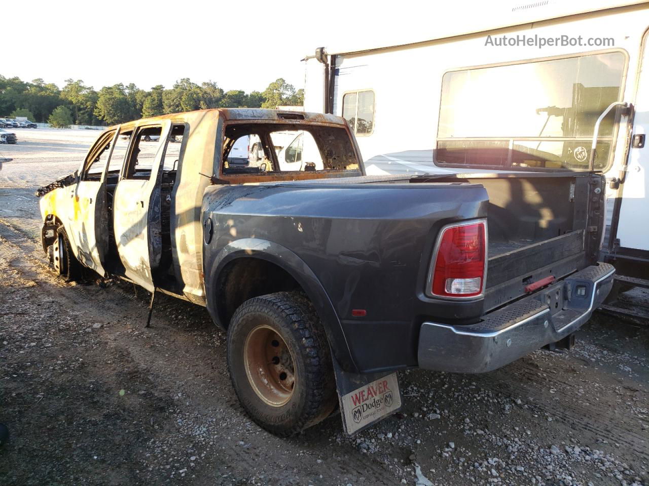 2018 Ram 3500 Laramie Black vin: 3C63RRML1JG220909