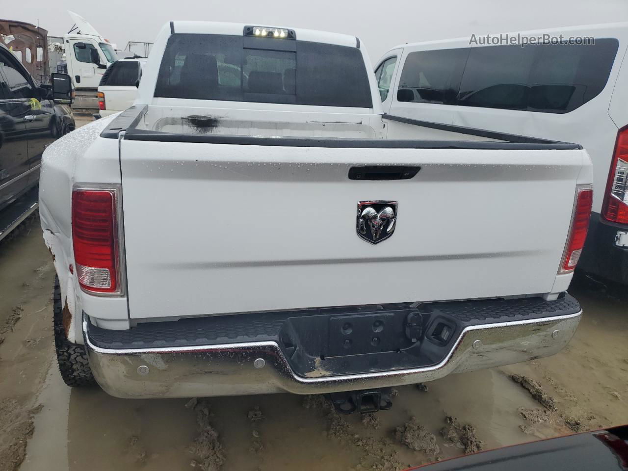 2018 Ram 3500 Laramie Белый vin: 3C63RRML2JG179030