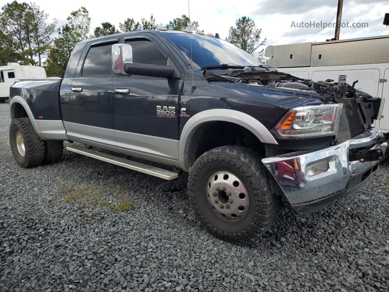 2018 Ram 3500 Laramie Gray vin: 3C63RRML4JG310961