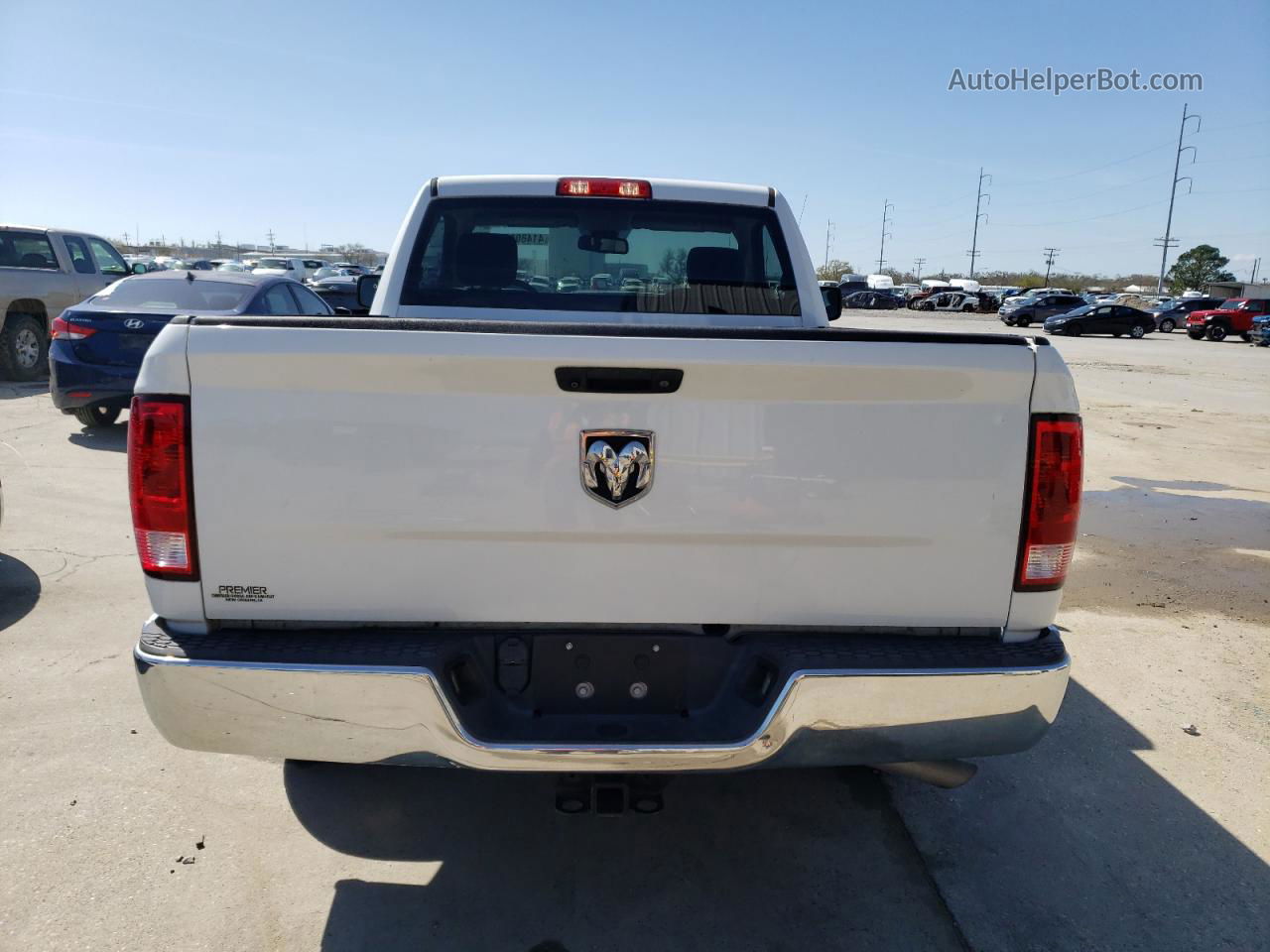 2019 Ram 1500 Classic Tradesman White vin: 3C6JR6AG0KG500948