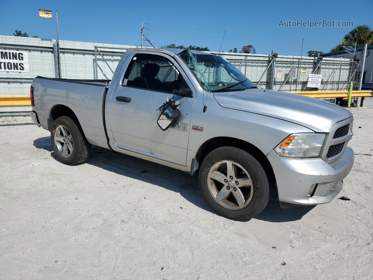 2014 Ram 1500 St Silver vin: 3C6JR6AT1EG324414