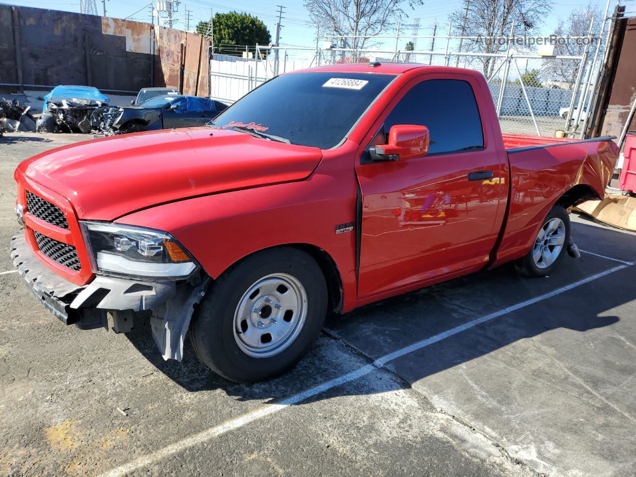 2014 Ram 1500 St Красный vin: 3C6JR6AT3EG330697