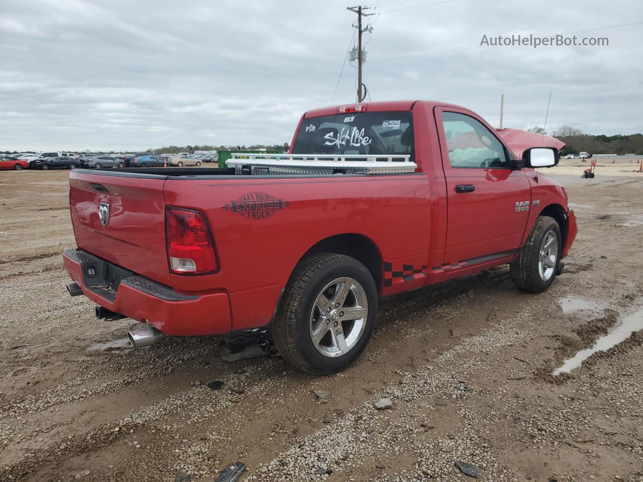 2014 Ram 1500 St Red vin: 3C6JR6AT6EG192332