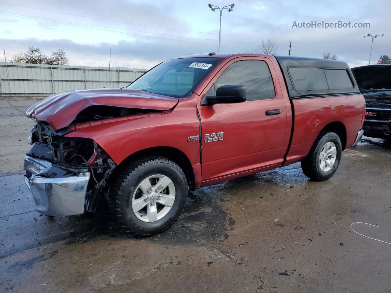 2015 Ram 1500 St Red vin: 3C6JR6AT8FG559622