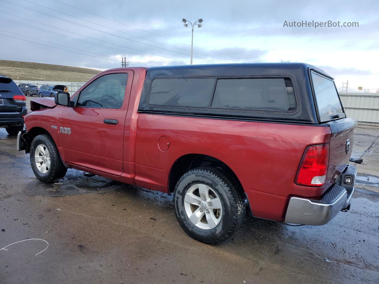 2015 Ram 1500 St Красный vin: 3C6JR6AT8FG559622