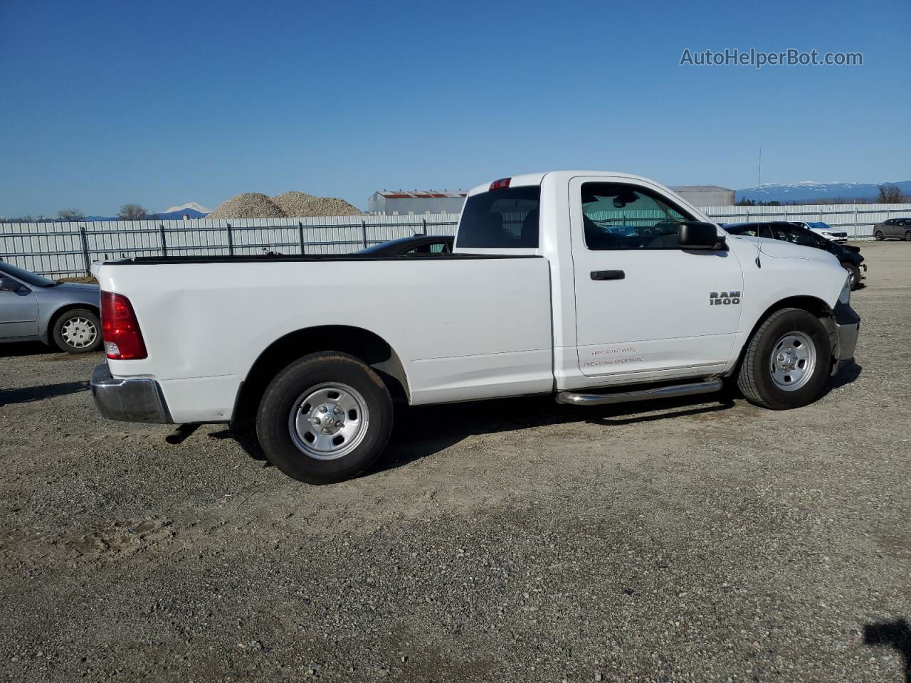 2015 Ram 1500 St White vin: 3C6JR6DG5FG675794