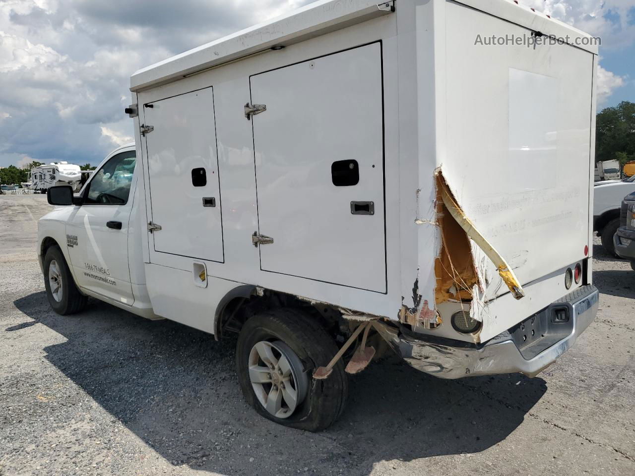 2019 Ram 1500 Classic Tradesman White vin: 3C6JR6DGXKG651646