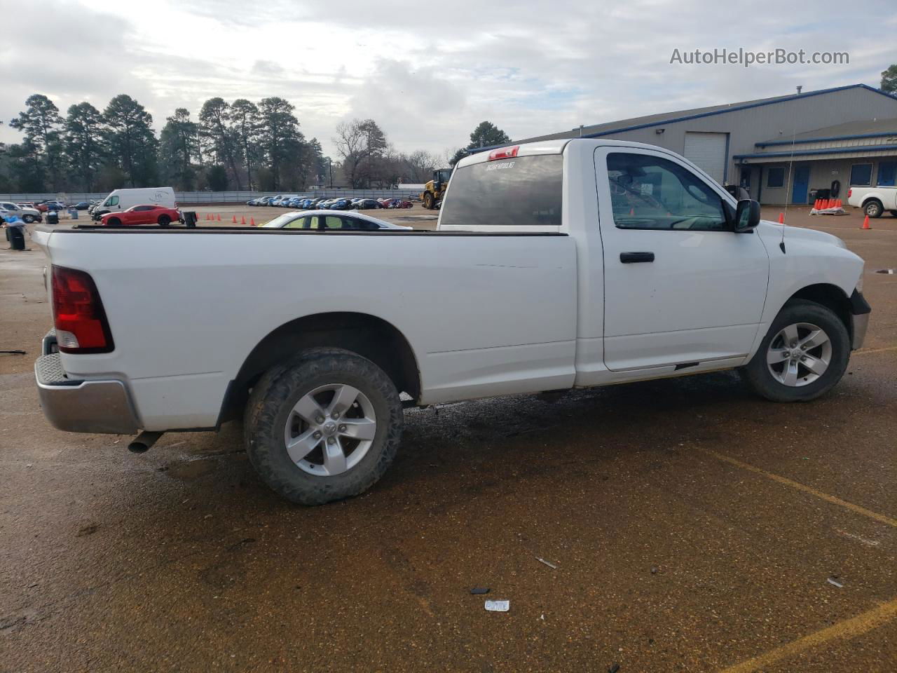 2015 Ram 1500 St White vin: 3C6JR6DT4FG698612