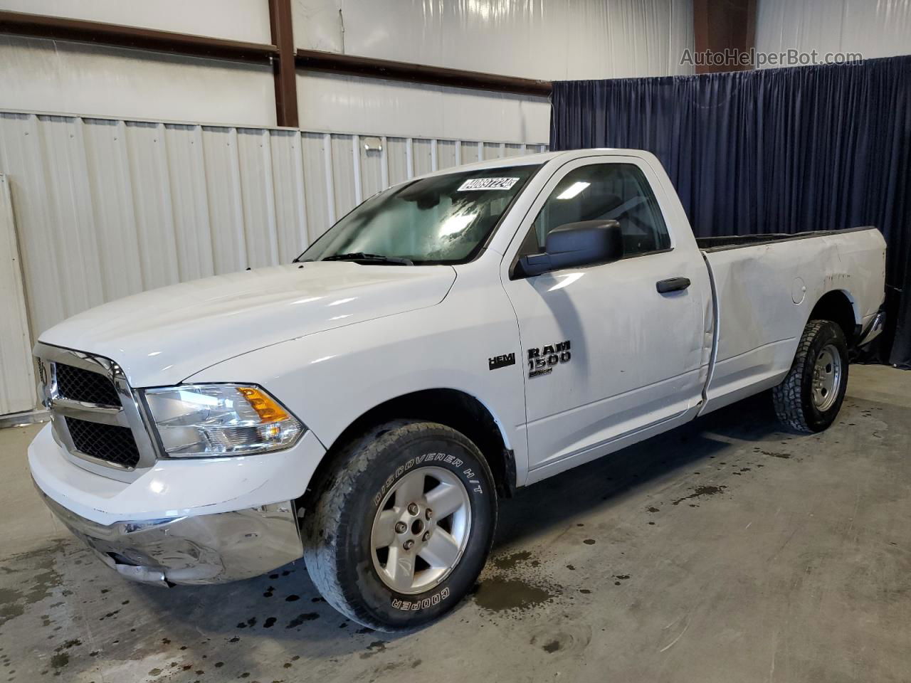 2020 Ram 1500 Classic Tradesman White vin: 3C6JR6DT4LG194623