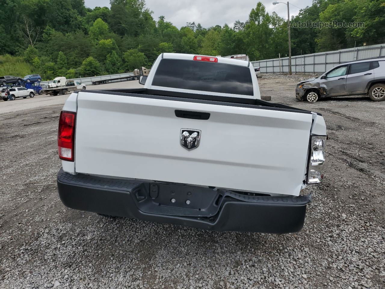 2022 Ram 1500 Classic Tradesman White vin: 3C6JR6DT9NG210477