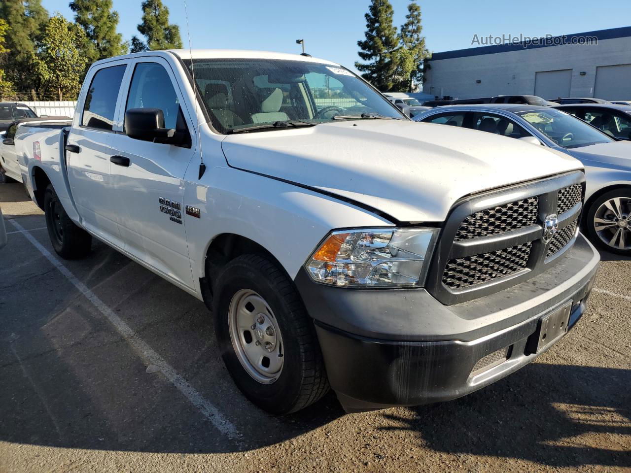 2019 Ram 1500 Classic Tradesman White vin: 3C6RR6KTXKG648913