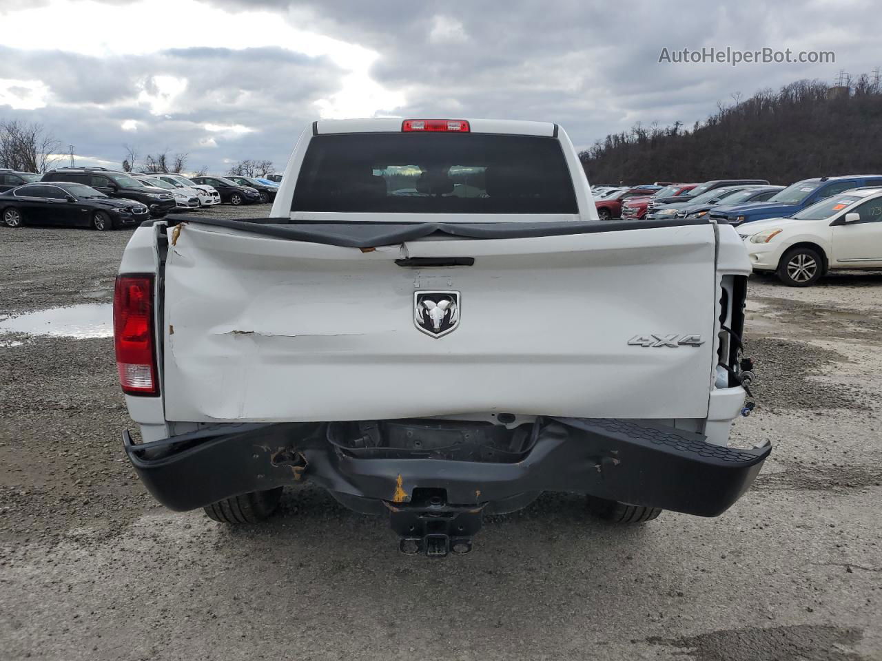 2022 Ram 1500 Classic Tradesman White vin: 3C6RR7KG1NG206342