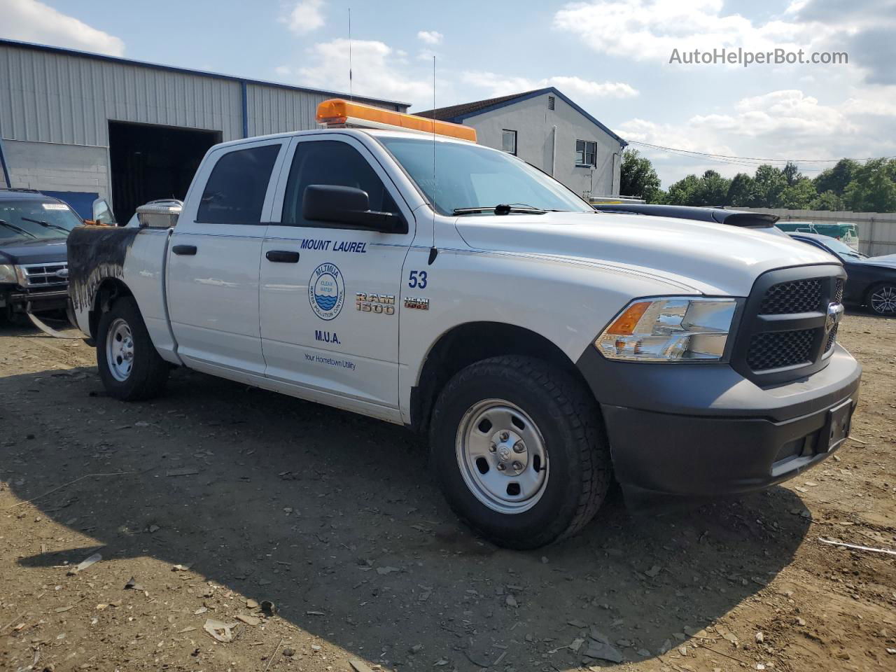 2015 Ram 1500 St White vin: 3C6RR7KT1FG643854