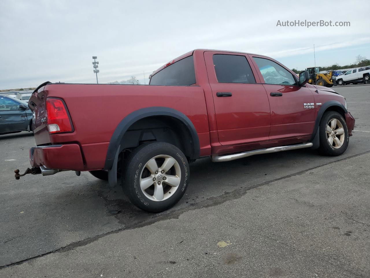 2014 Ram 1500 St Красный vin: 3C6RR7KT2EG264473