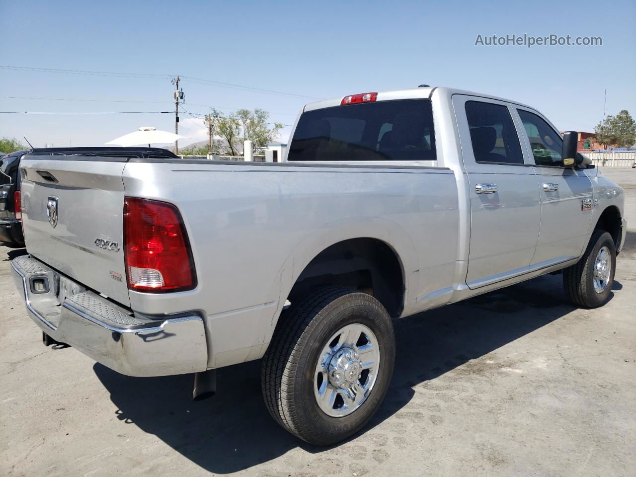 2012 Dodge Ram 2500 St Серебряный vin: 3C6UD5CL6CG182402