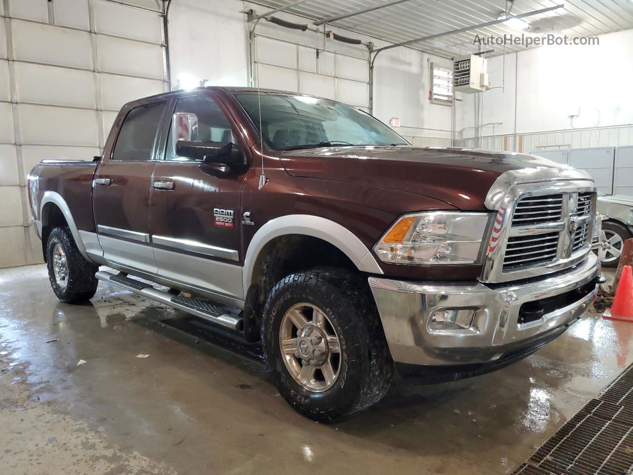 2012 Dodge Ram 2500 Laramie Burgundy vin: 3C6UD5FL7CG137786