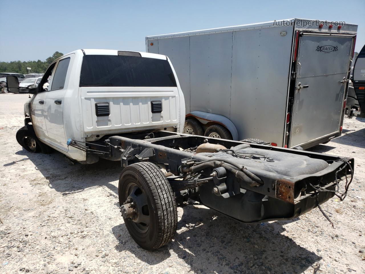 2018 Ram 3500  White vin: 3C7WRSCL4JG206326