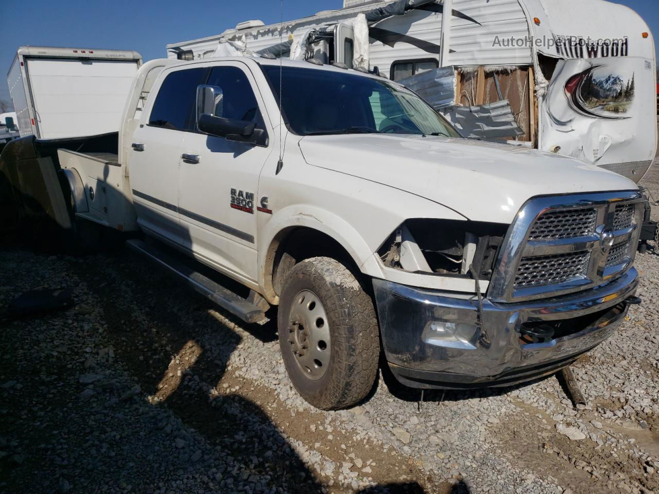 2018 Ram 3500  White vin: 3C7WRTCL1JG312495