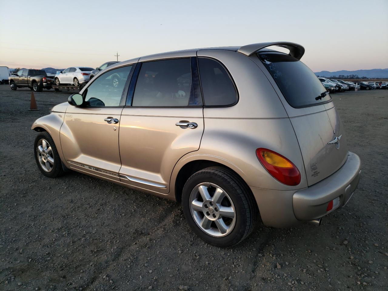 2004 Chrysler Pt Cruiser Limited Beige vin: 3C8FY68804T315663