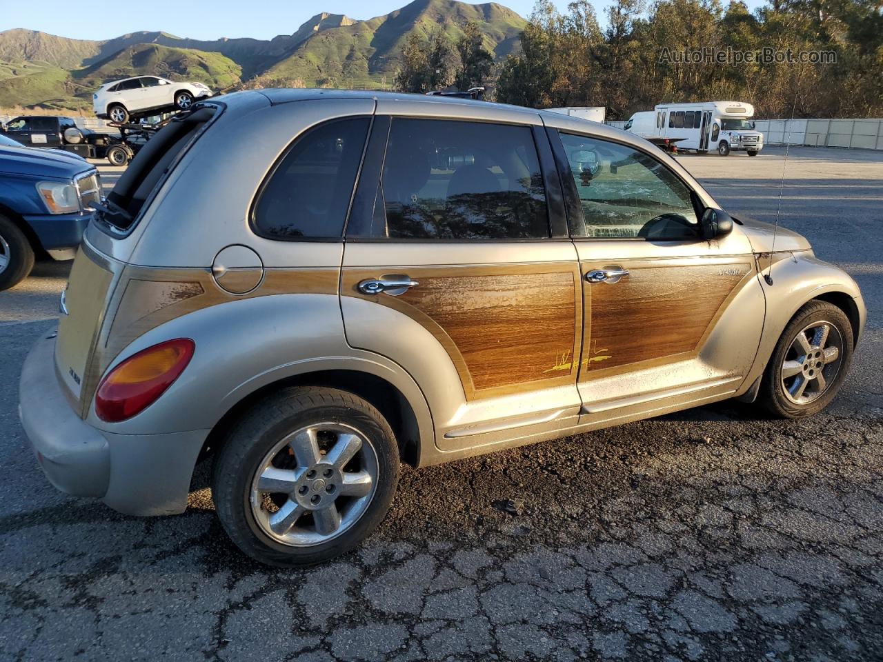 2004 Chrysler Pt Cruiser Limited Tan vin: 3C8FY68894T271811