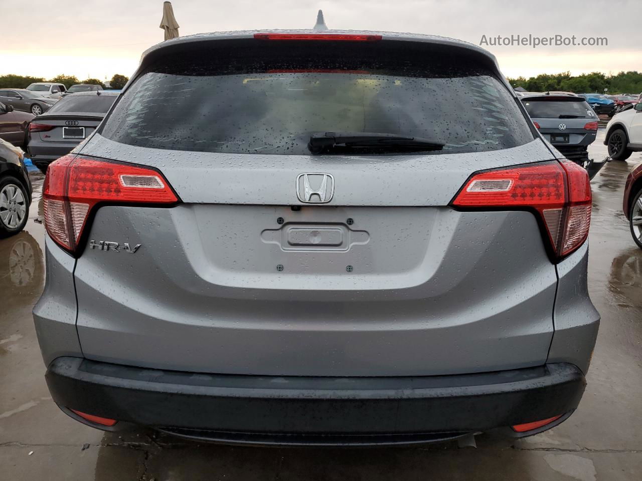 2017 Honda Hr-v Lx Silver vin: 3CZRU5H30HG704207