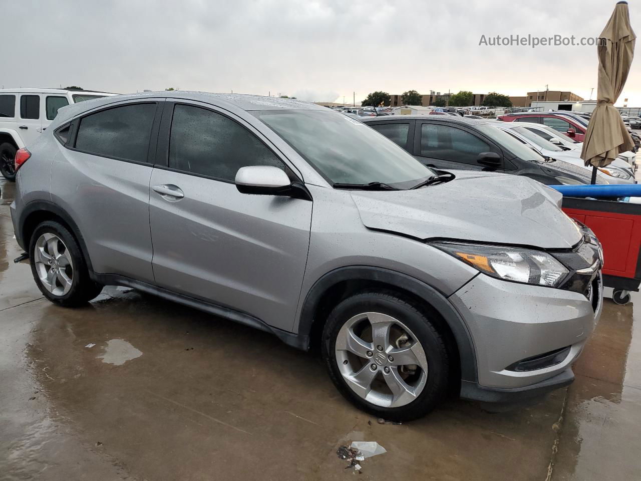 2017 Honda Hr-v Lx Silver vin: 3CZRU5H30HG704207