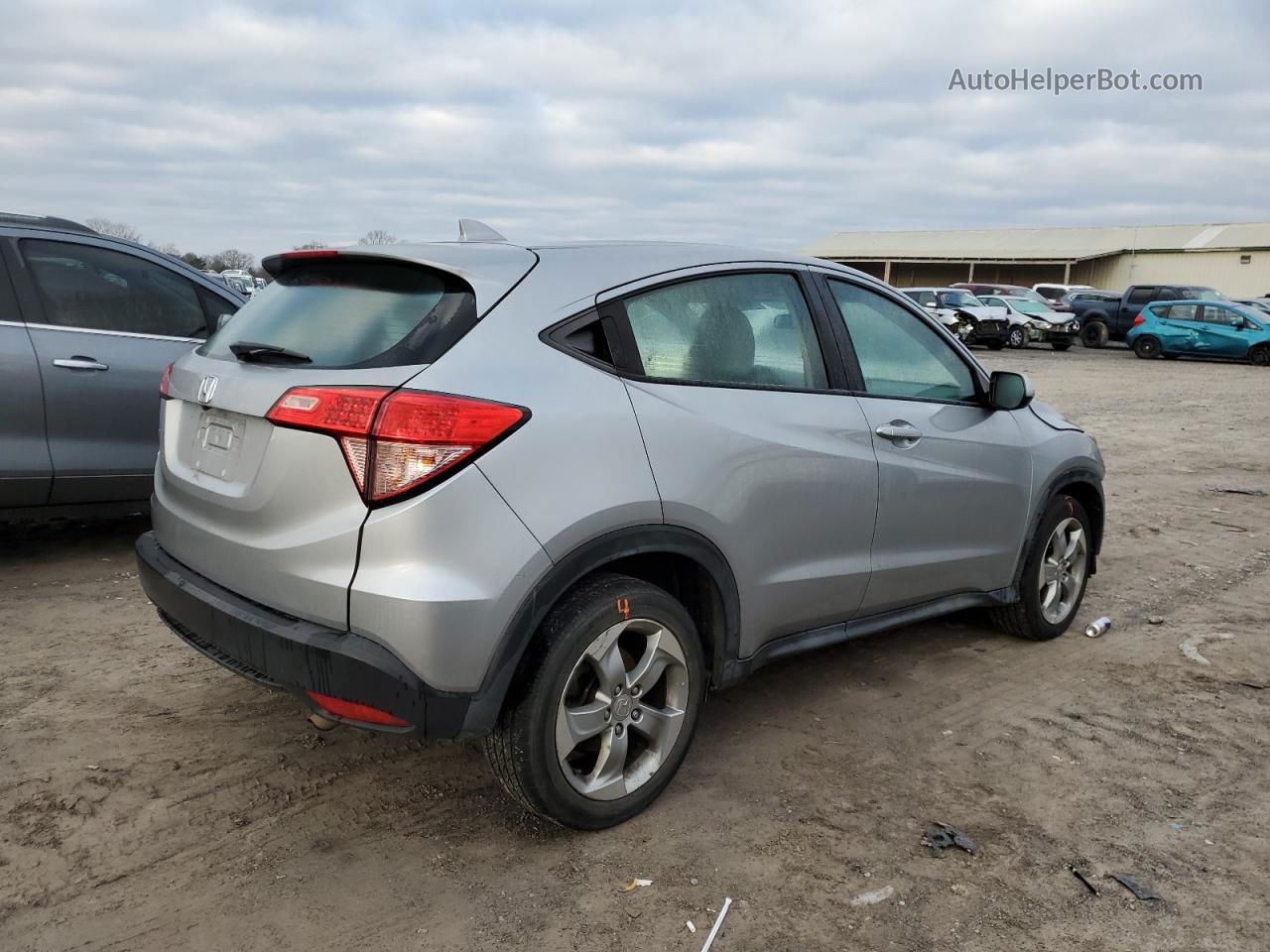 2017 Honda Hr-v Lx Silver vin: 3CZRU5H30HG704224