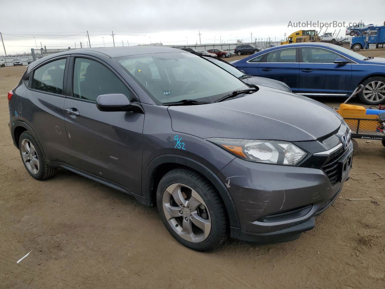 2018 Honda Hr-v Lx Gray vin: 3CZRU5H31JG704609