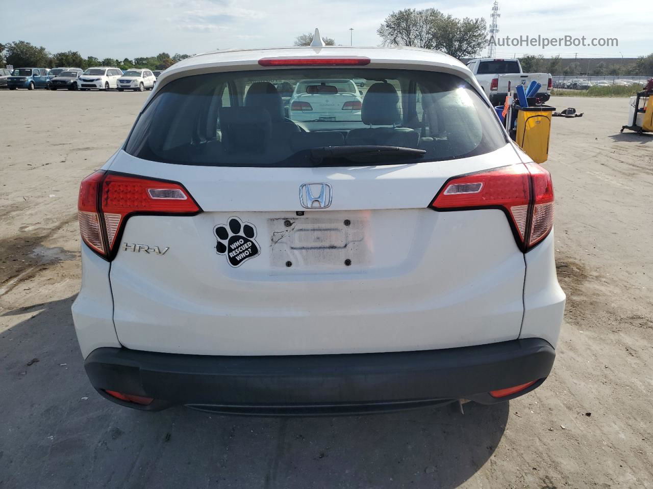 2016 Honda Hr-v Lx White vin: 3CZRU5H34GM709250