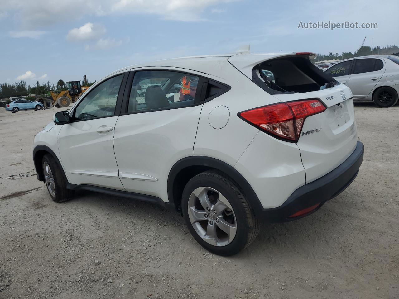 2018 Honda Hr-v Lx White vin: 3CZRU5H35JM713685