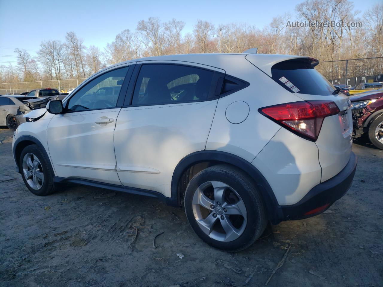 2016 Honda Hr-v Lx White vin: 3CZRU5H36GM710271