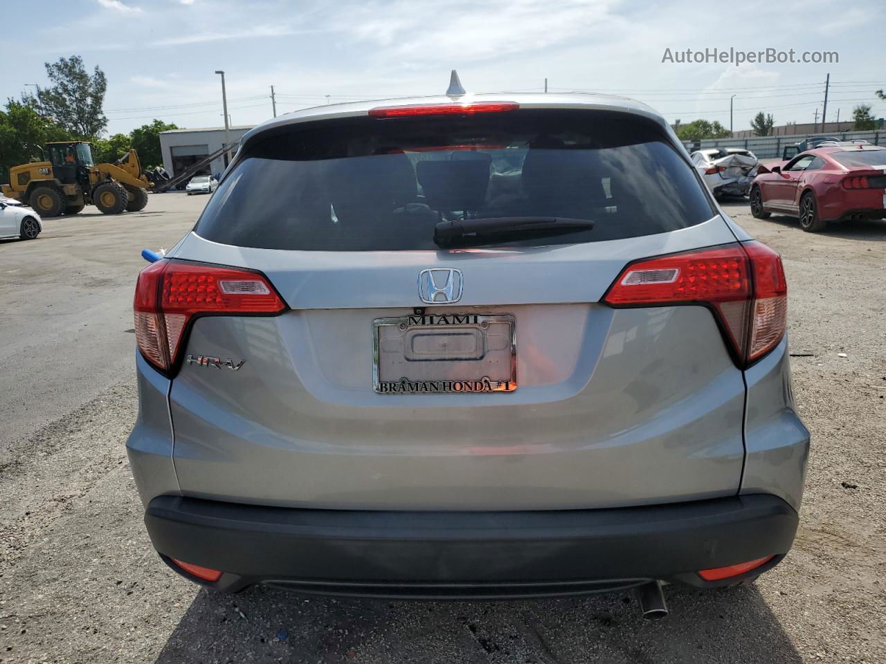 2017 Honda Hr-v Lx Silver vin: 3CZRU5H36HM701880