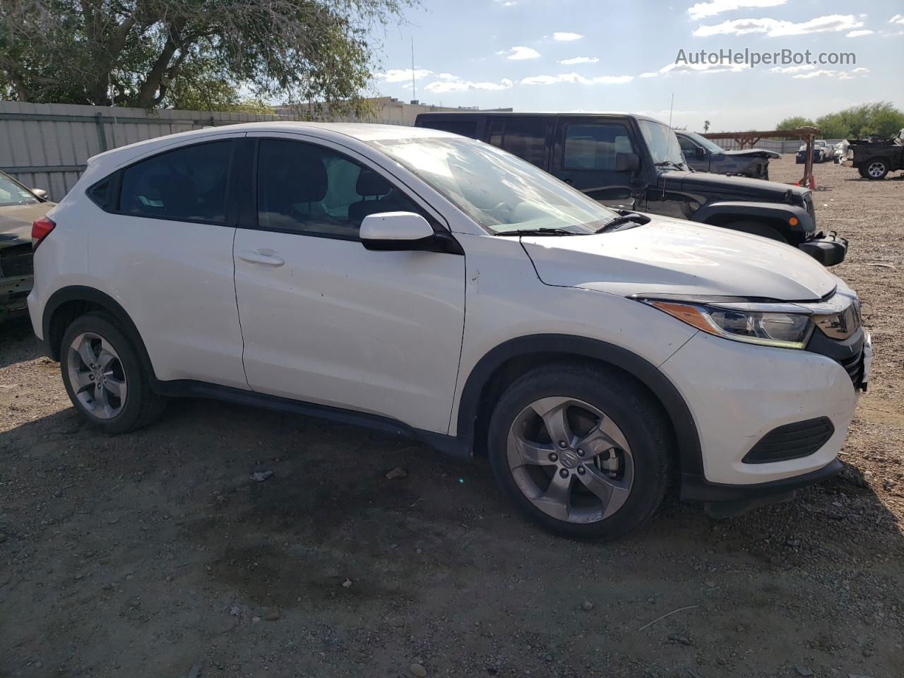 2019 Honda Hr-v Lx White vin: 3CZRU5H36KM724504