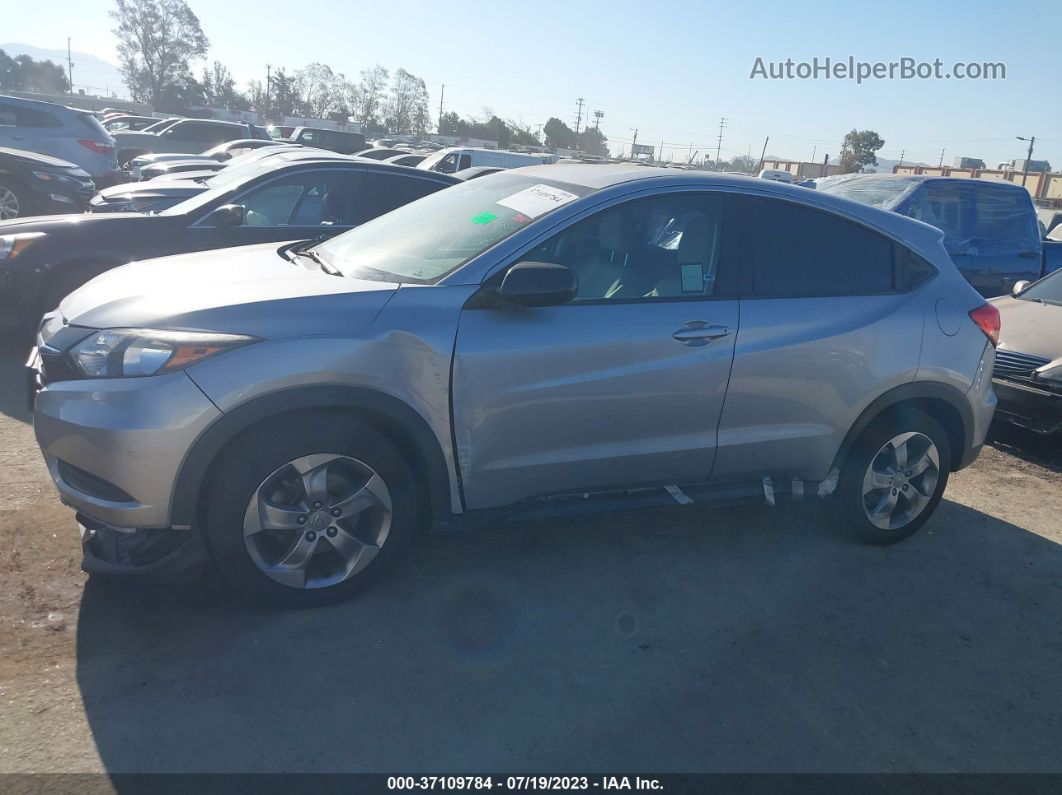 2018 Honda Hr-v Lx Silver vin: 3CZRU5H37JM715731