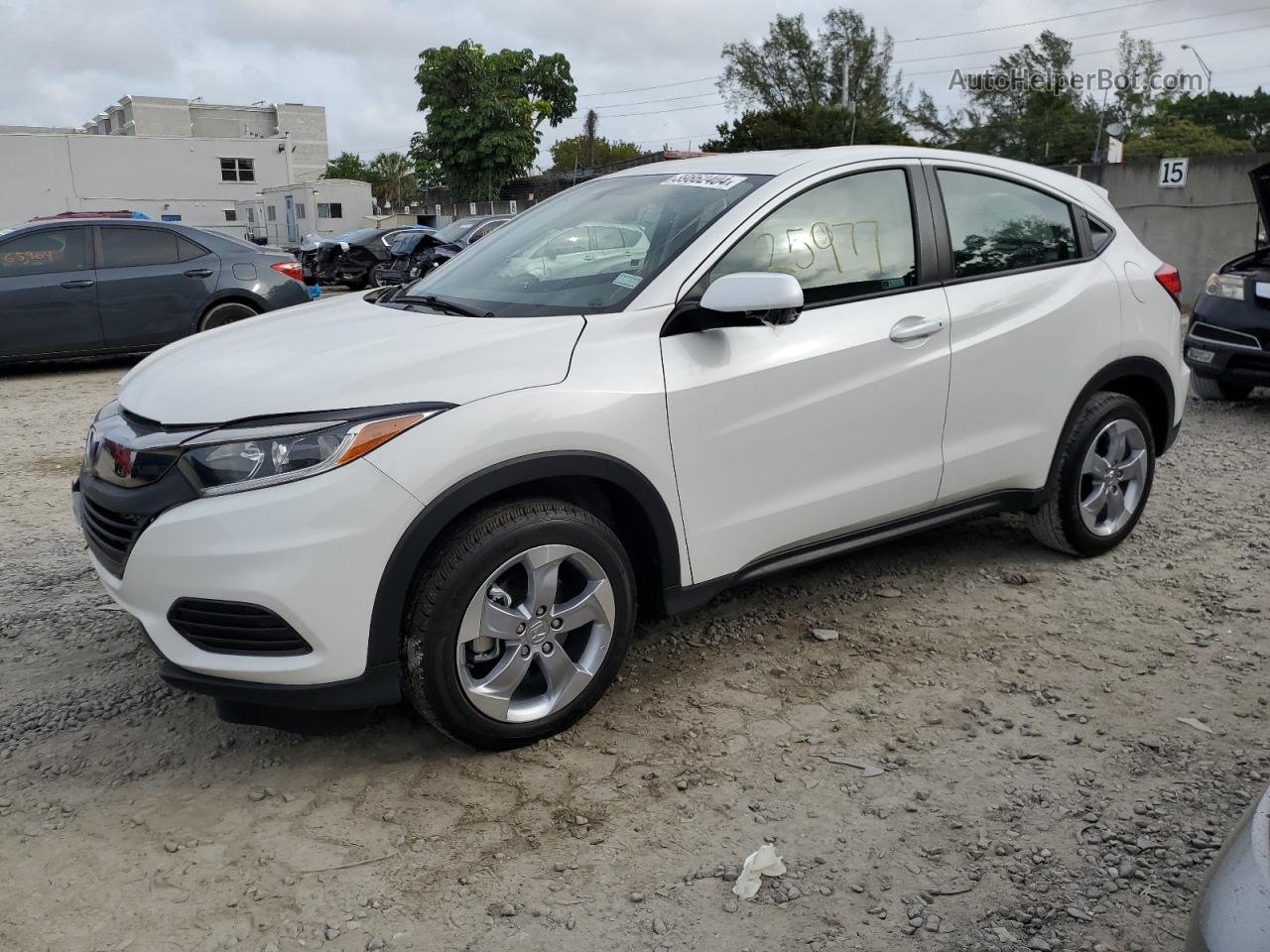 2021 Honda Hr-v Lx White vin: 3CZRU5H38MM712986