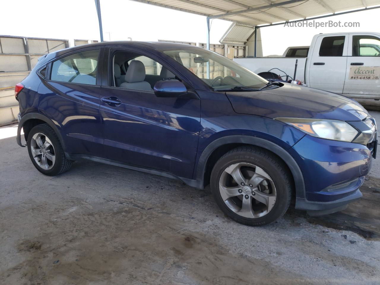 2017 Honda Hr-v Lx Blue vin: 3CZRU5H3XHG703145