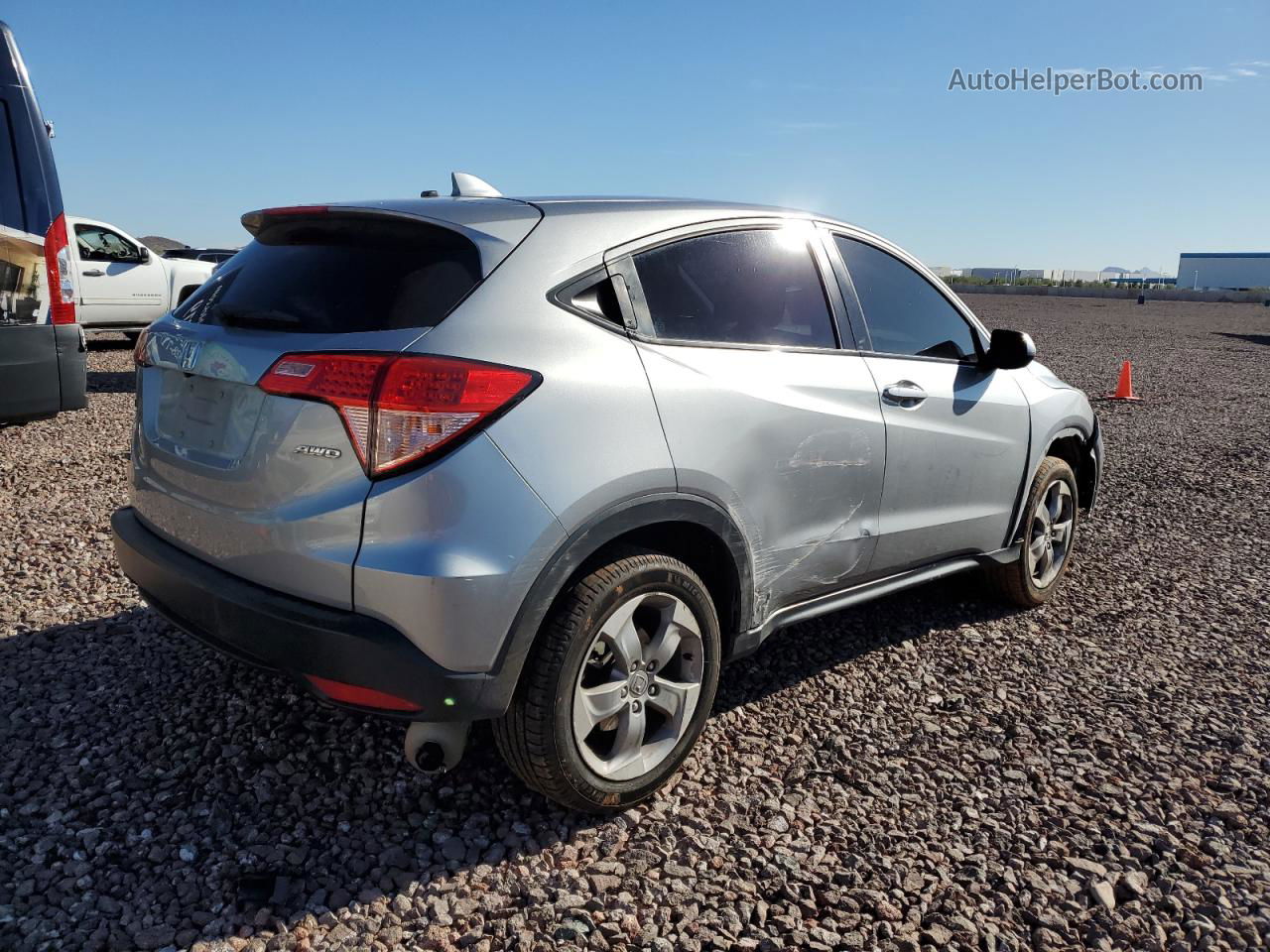 2018 Honda Hr-v Lx Silver vin: 3CZRU6H31JG726258