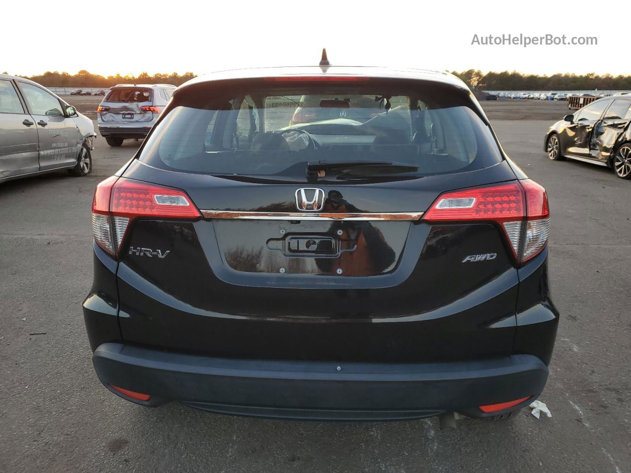 2019 Honda Hr-v Lx Черный vin: 3CZRU6H32KG716341