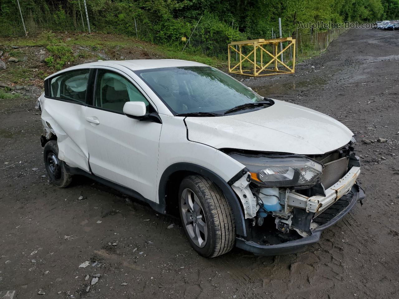 2018 Honda Hr-v Lx White vin: 3CZRU6H33JM714212