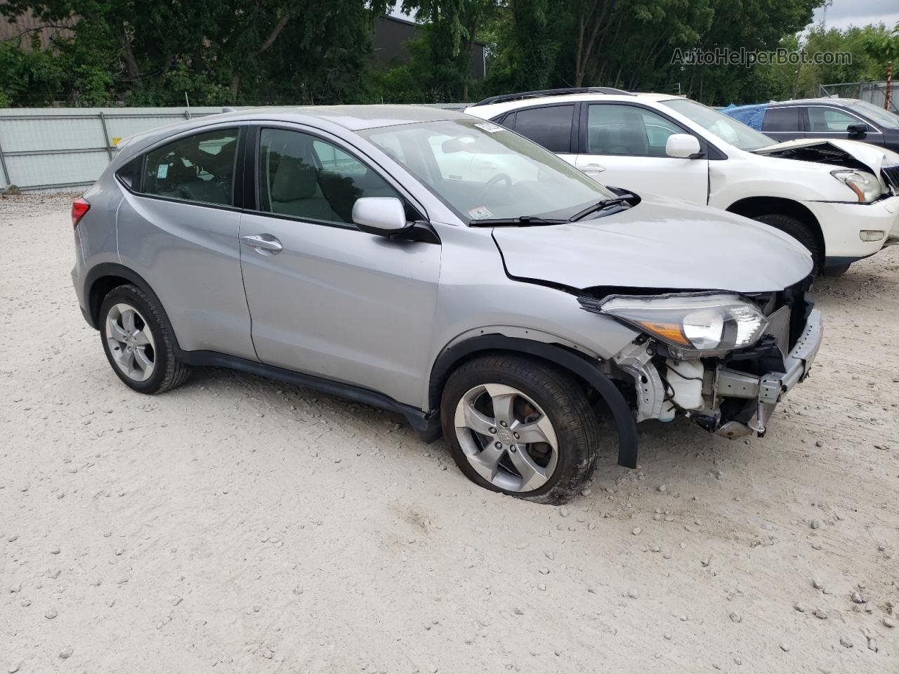 2018 Honda Hr-v Lx Silver vin: 3CZRU6H35JM714311