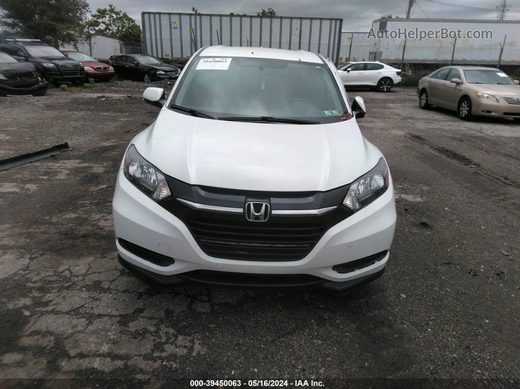 2018 Honda Hr-v Lx White vin: 3CZRU6H35JM717290