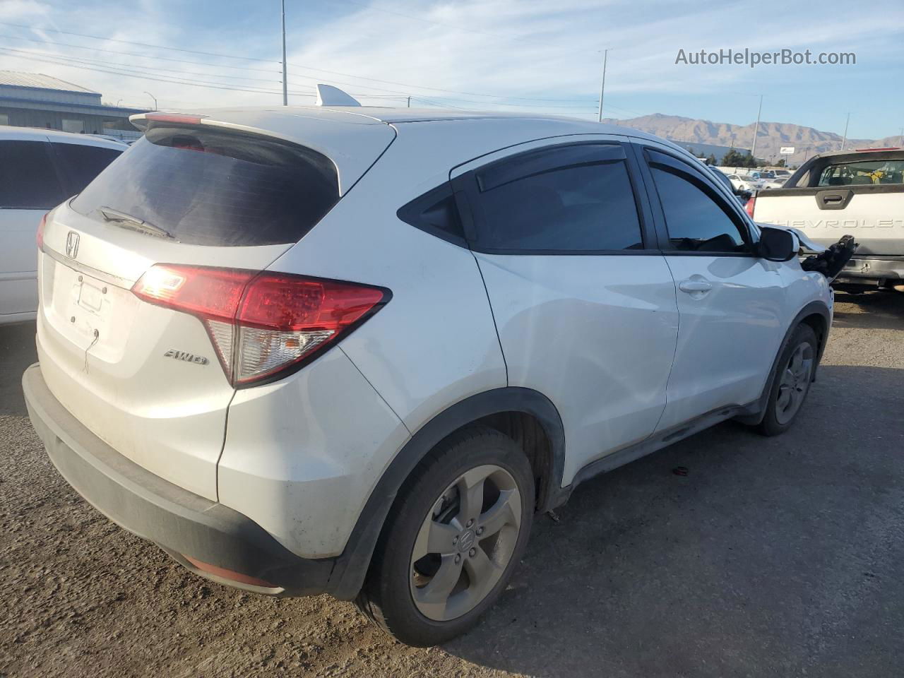 2021 Honda Hr-v Lx White vin: 3CZRU6H38MM734024