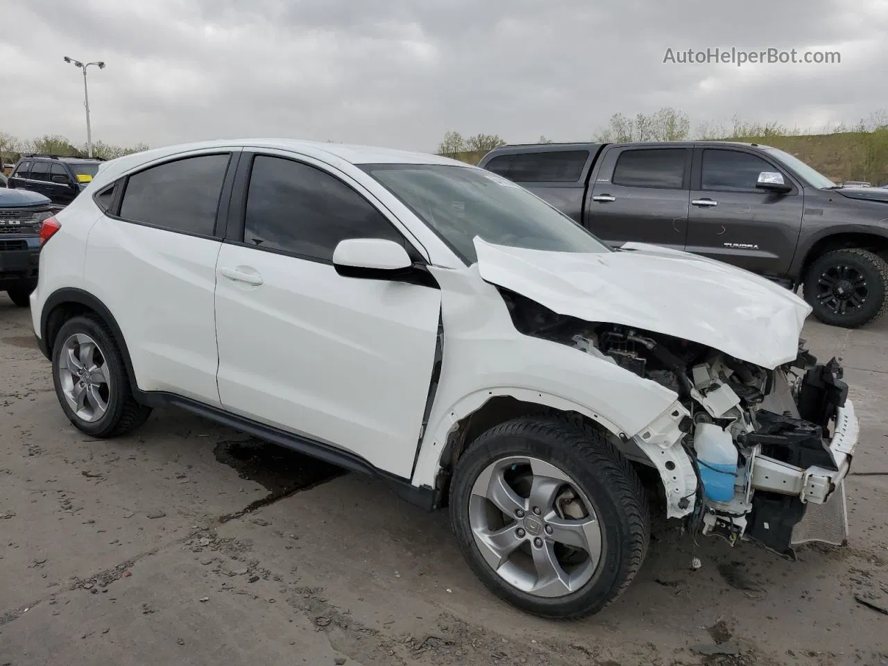 2017 Honda Hr-v Lx White vin: 3CZRU6H3XHM729820