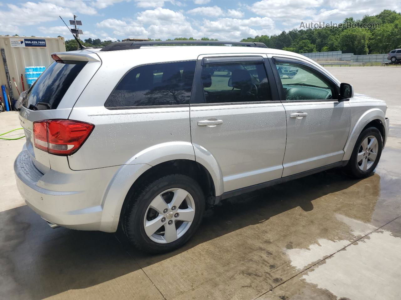 2011 Dodge Journey Mainstreet Silver vin: 3D4PG1FG2BT511352